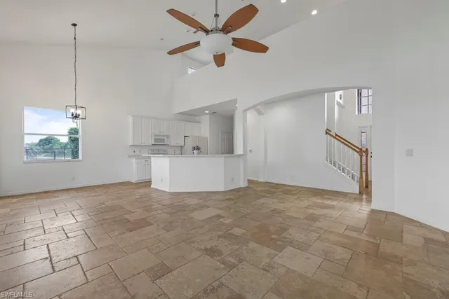 $3,695 | Undisclosed Address, Naples, FL 34120