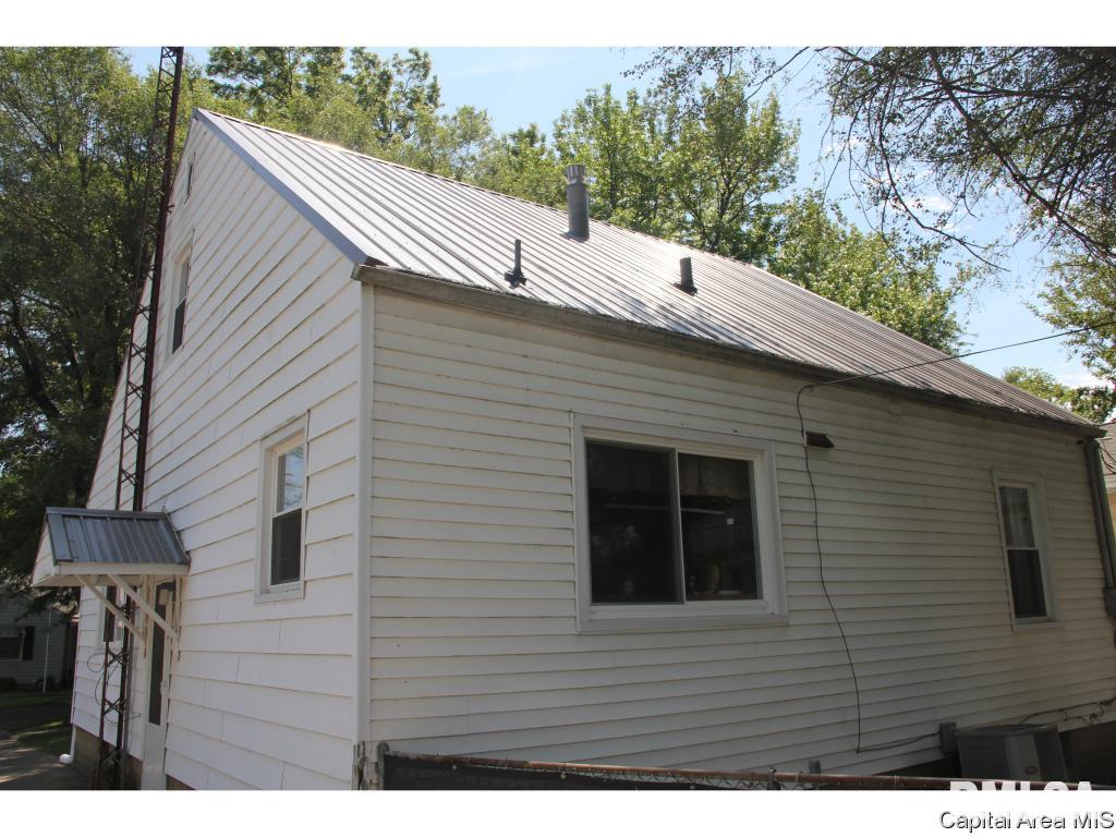 2311 South 12th Street Springfield, IL 62703 - Photo 15 of 19