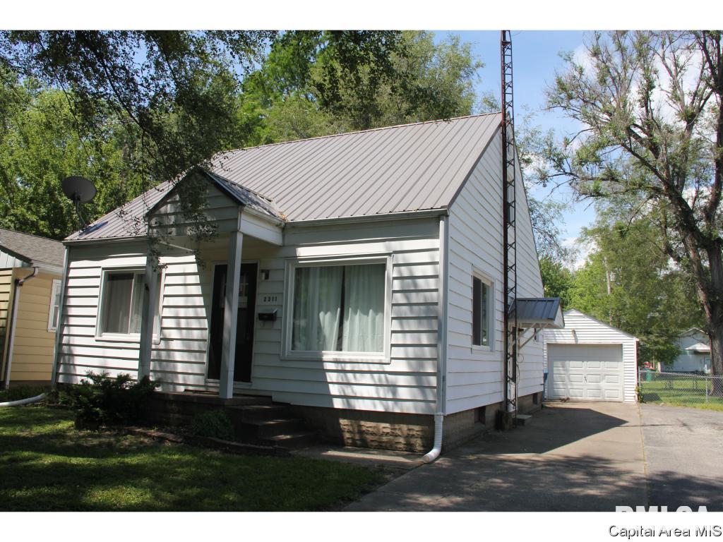 2311 South 12th Street Springfield, IL 62703 - Photo 2 of 19