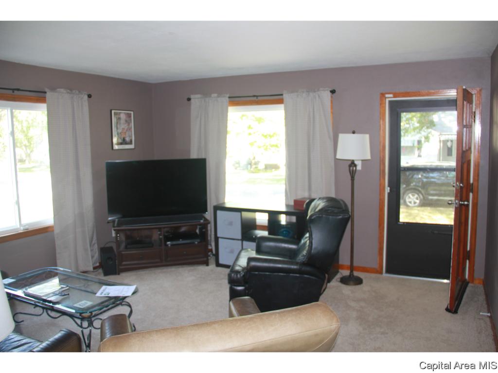 2311 South 12th Street Springfield, IL 62703 - Photo 4 of 19