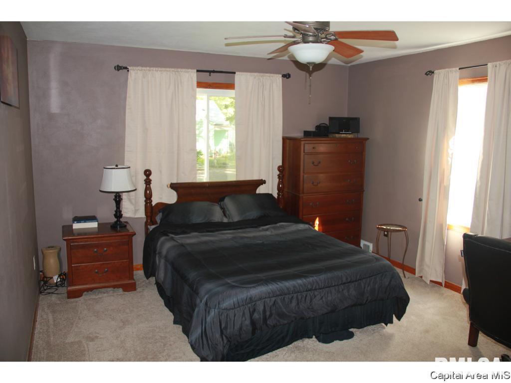 2311 South 12th Street Springfield, IL 62703 - Photo 9 of 19