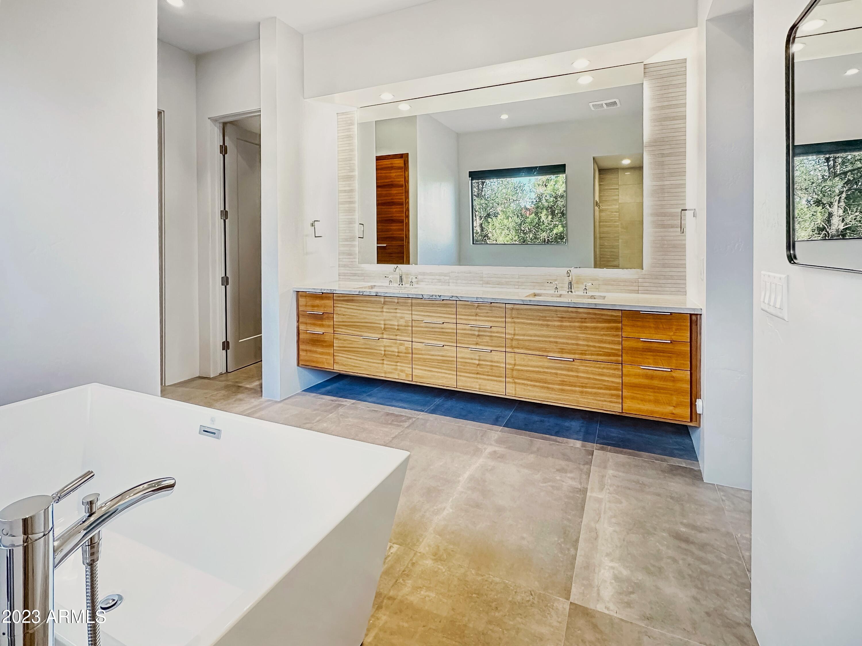 3060 Thunder Mountain Road Sedona, AZ 86336 - Photo 15 of 28 4ae91d2e715c014111c3b334e96a28800794b4e7