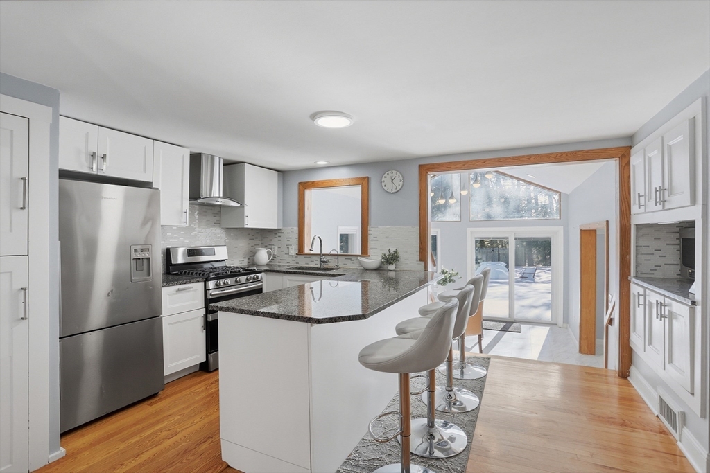 18 Hayward Road Acton, MA 01720 - Photo 6 of 41