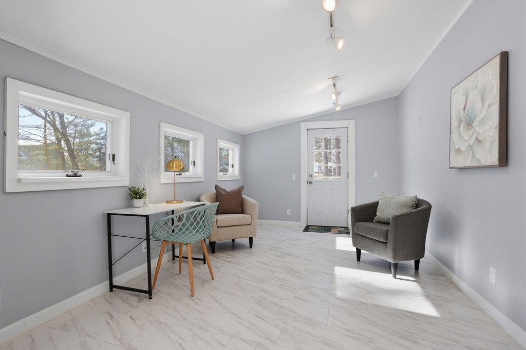 18 Hayward Road Acton, MA 01720 - Photo 10 of 41