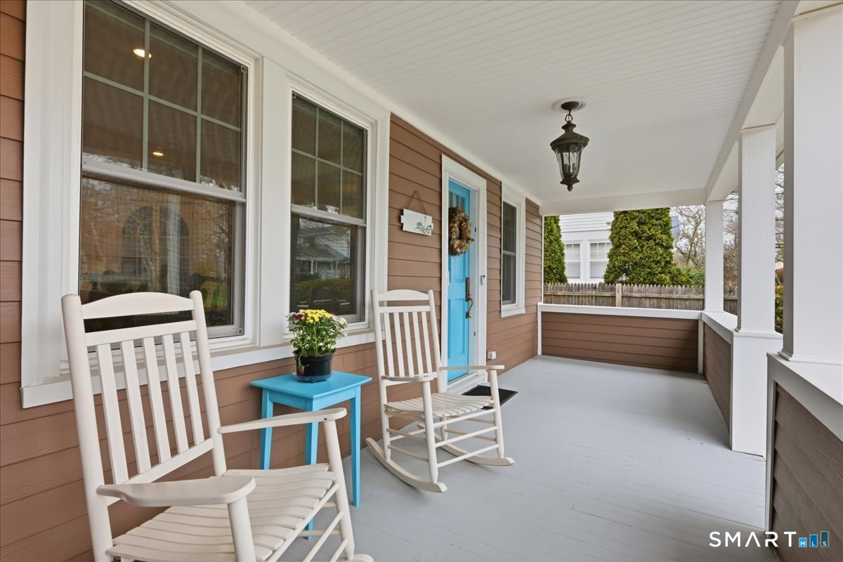 51 Ocean View Avenue Groton, CT 06355 - Photo 3 of 38