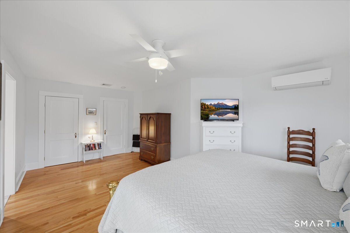 51 Ocean View Avenue Groton, CT 06355 - Photo 33 of 38