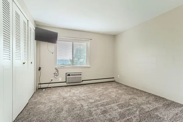 $1,725 | 380 Ramsey Street, Unit 6B, St. Paul, MN 55102