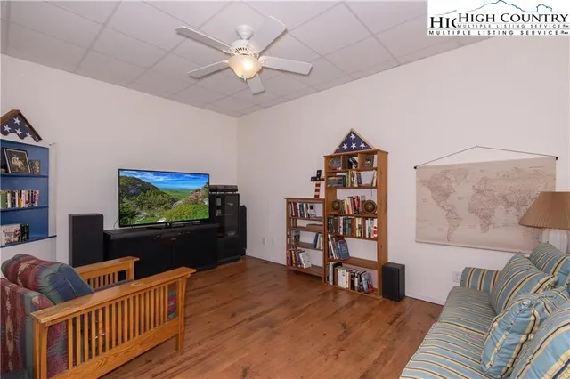 $699,500 | 914 Balsam Drive, Newland, NC 28657