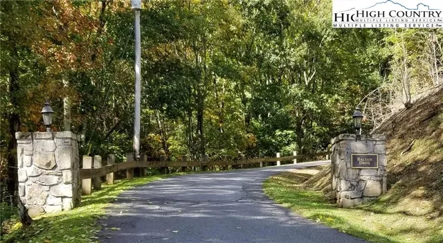 $699,500 | 914 Balsam Drive, Newland, NC 28657