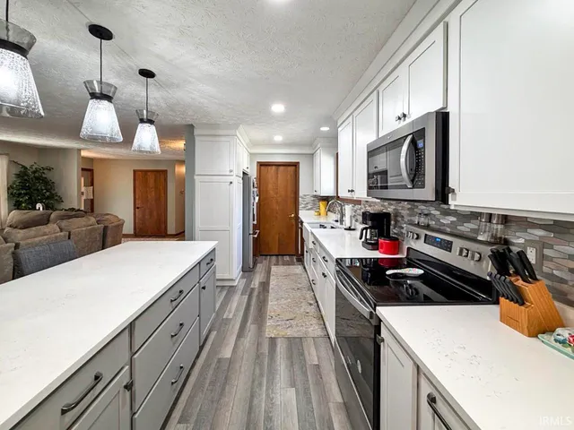 $295,000 | 708 Maple Drive, Frankfort, IN 46041