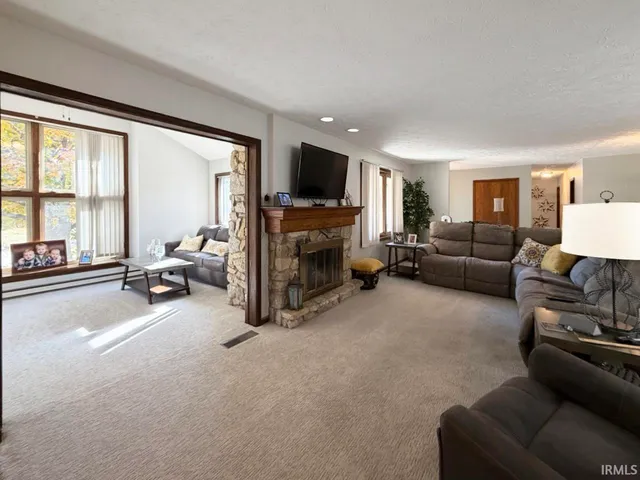 $295,000 | 708 Maple Drive, Frankfort, IN 46041