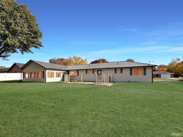 $295,000 | 708 Maple Drive, Frankfort, IN 46041