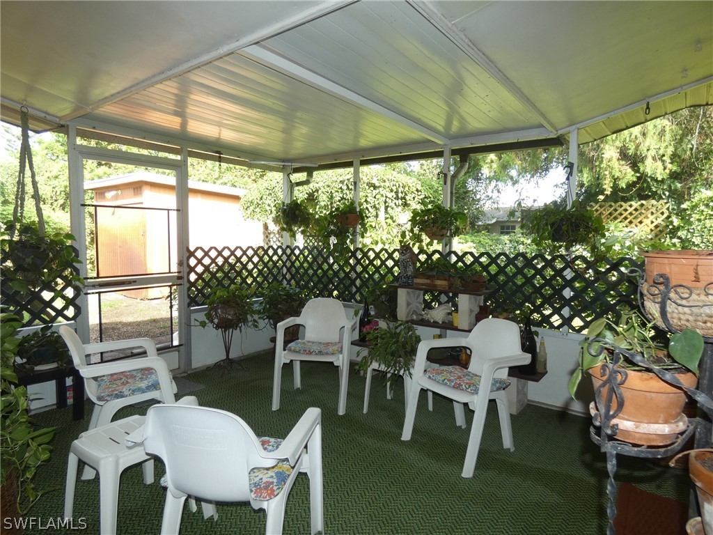 18197 Iris Road Fort Myers, FL 33967 - Photo 4 of 28 Gallery Image 4