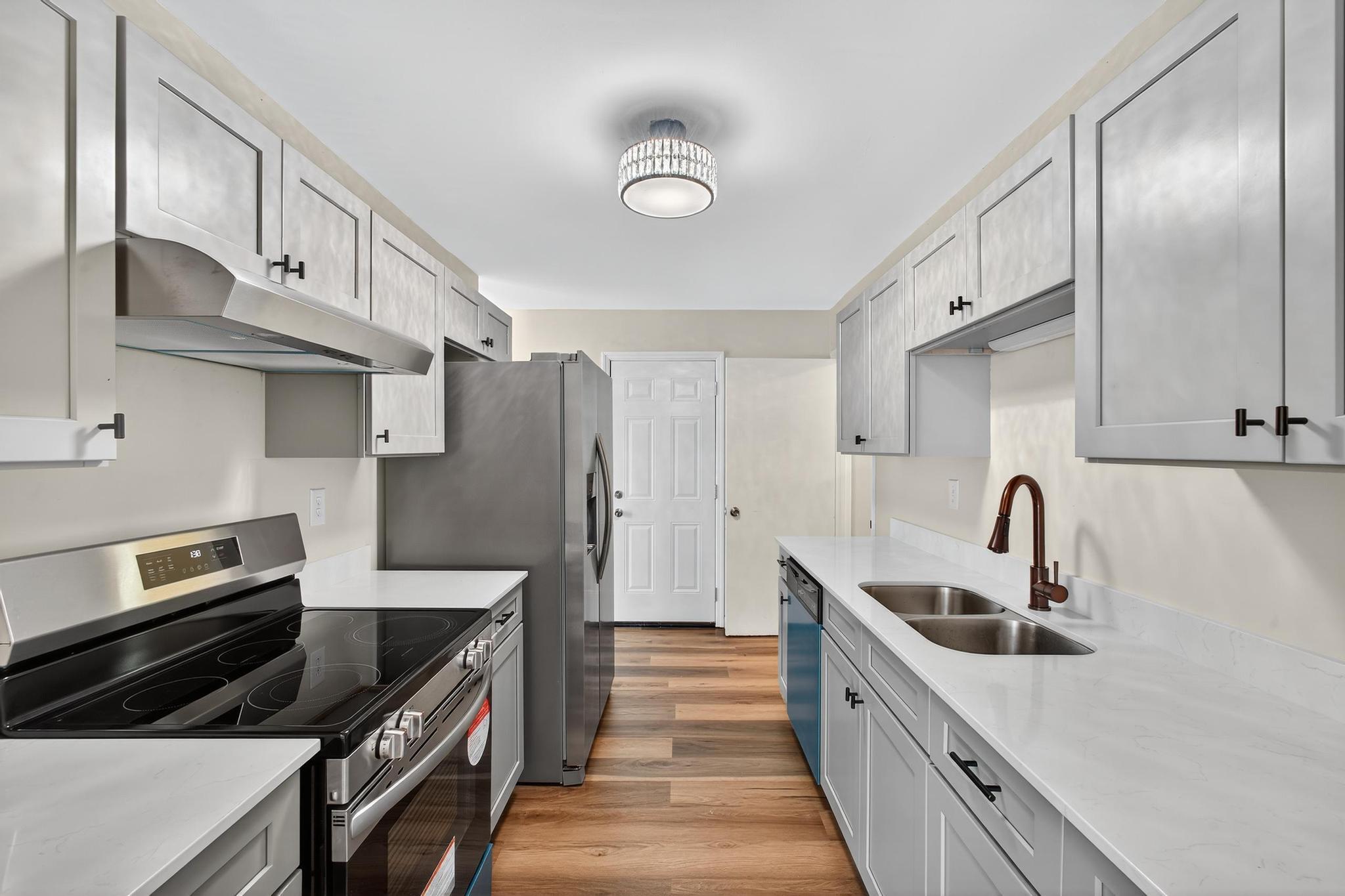 2231 Leeway Landing Augusta, GA 30904 - Photo 9 of 26 048_IMG_5659