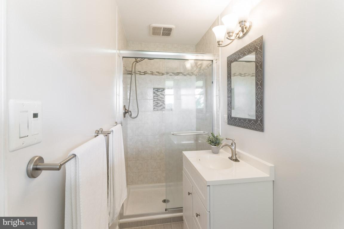 13027 Manor Road Glen Arm, MD 21057 - Photo 14 of 41 Primary Bathroom
