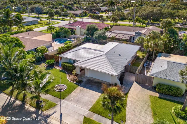 $644,000 | 509 West Amherst Circle, Satellite Beach, FL 32937