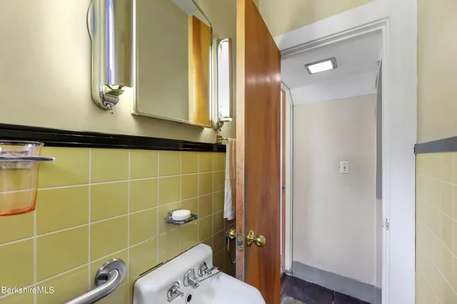 $449,900 | 2 Park Street, Lee, MA 01238