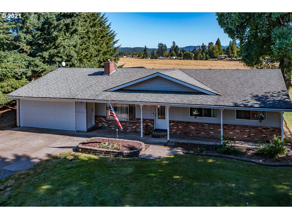 111 Crowfoot Road Lebanon, OR 97355 - Photo 1 of 32 Gallery Image 1