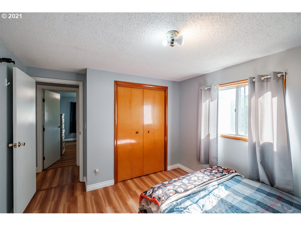 111 Crowfoot Road Lebanon, OR 97355 - Photo 12 of 32 Gallery Image 12