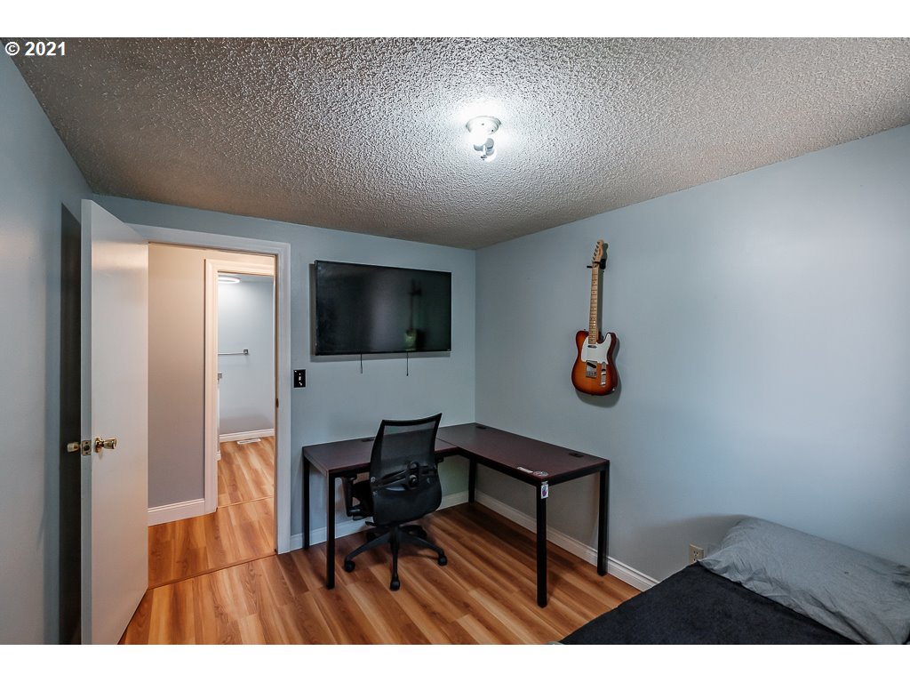 111 Crowfoot Road Lebanon, OR 97355 - Photo 21 of 32 Gallery Image 21
