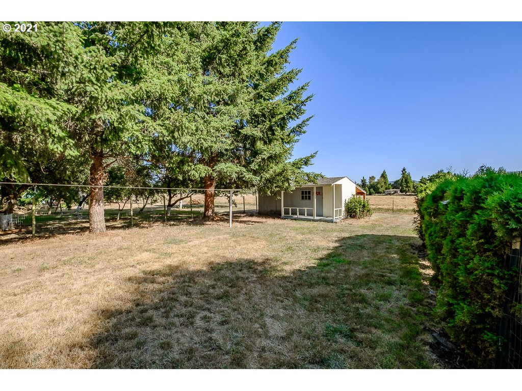 111 Crowfoot Road Lebanon, OR 97355 - Photo 30 of 32 Gallery Image 30