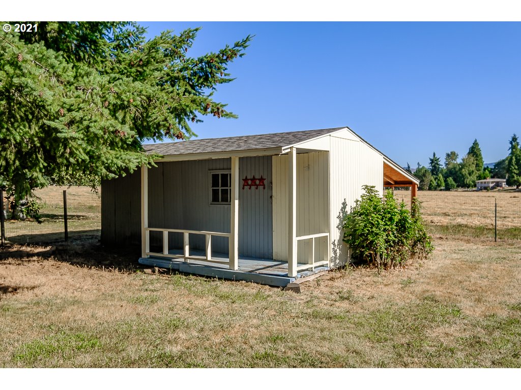 111 Crowfoot Road Lebanon, OR 97355 - Photo 31 of 32 Gallery Image 31
