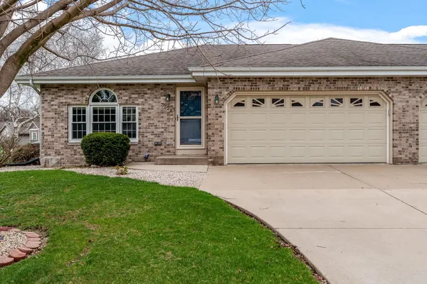 $299,000 | 3524 Coventry Drive, Janesville, WI 53546