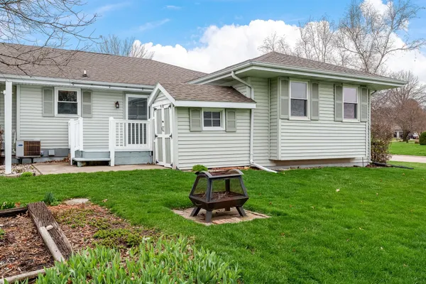 $299,000 | 3524 Coventry Drive, Janesville, WI 53546