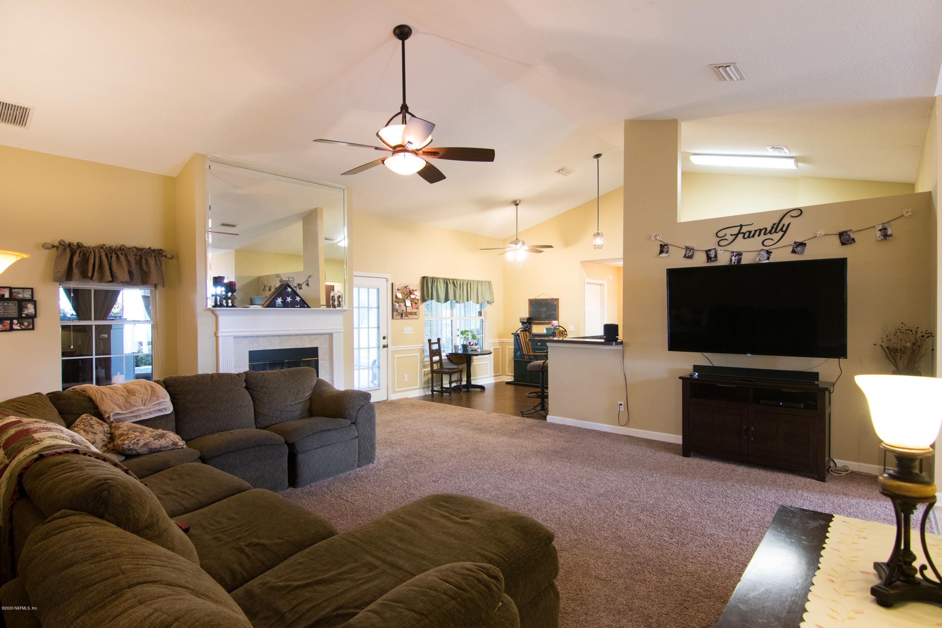 2859 Longleaf Ranch Circle Middleburg, FL 32068 - Photo 10 of 40 picture-13