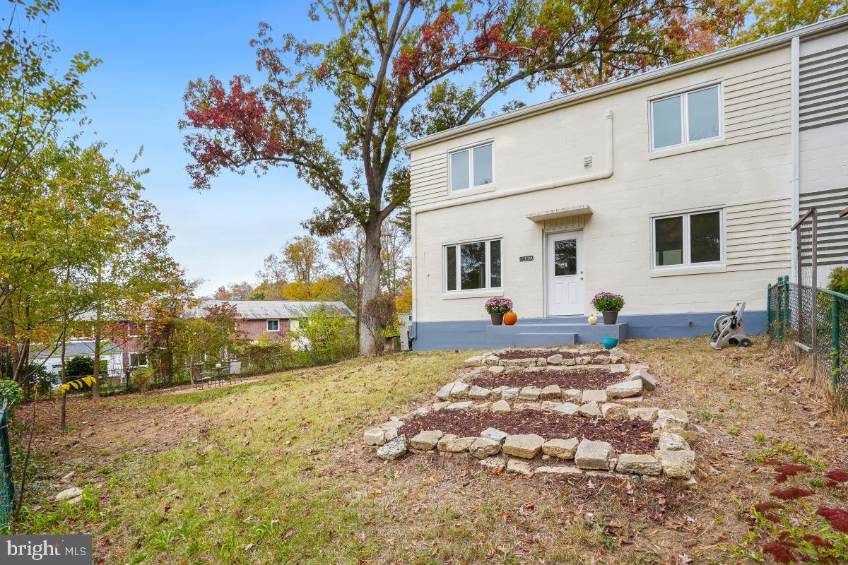 33 Ridge Road Greenbelt, MD 20770 - Photo 25 of 29 a view of a outdoor space with a tree