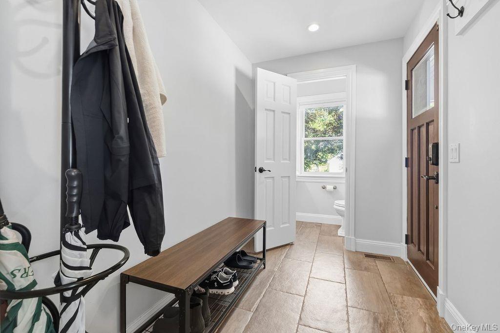 55 Harris Road Katonah, NY 10536 - Photo 8 of 50 Mudroom