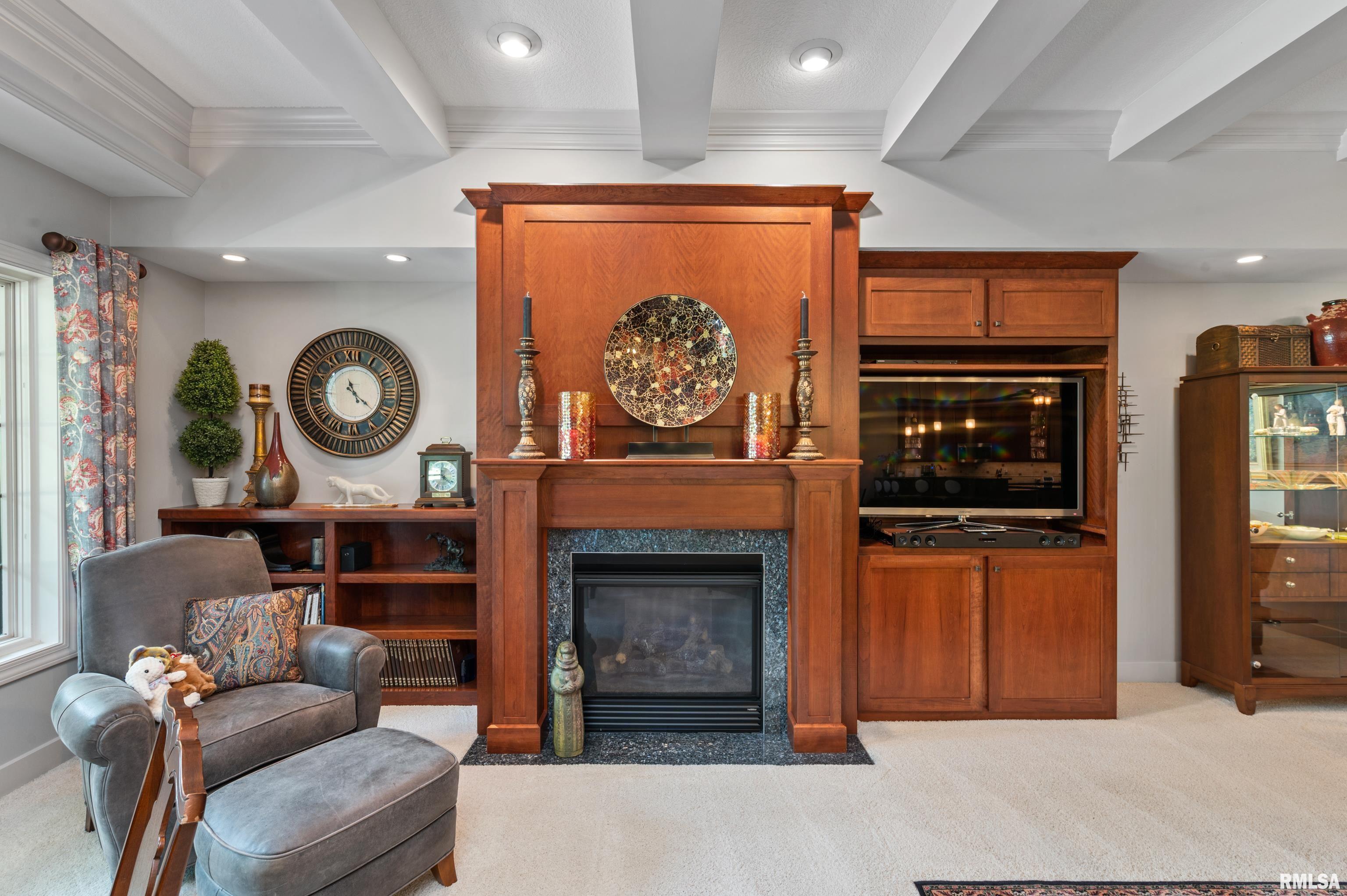 6211 Utica Ridge Road, Unit 105 Davenport, IA 52807 - Photo 13 of 41