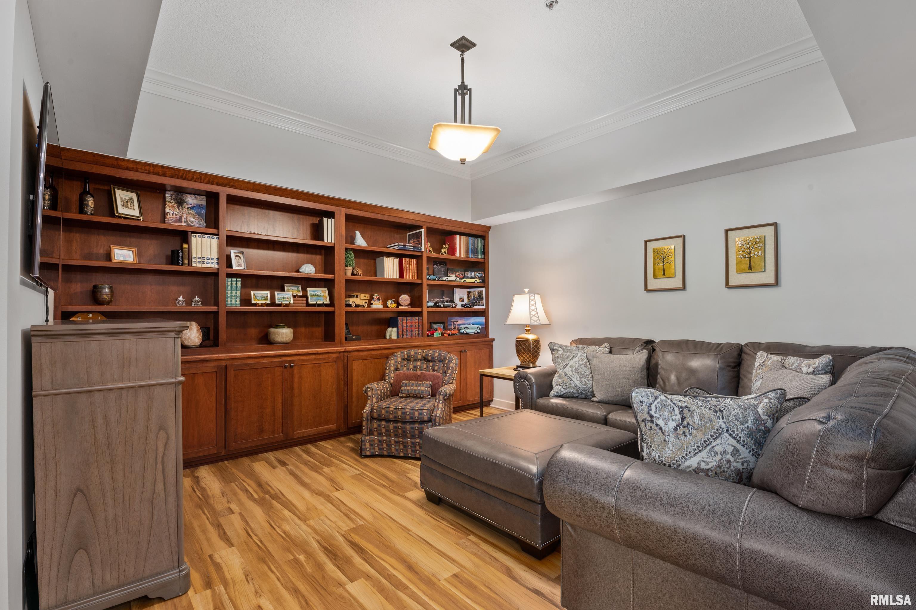 6211 Utica Ridge Road, Unit 105 Davenport, IA 52807 - Photo 14 of 41