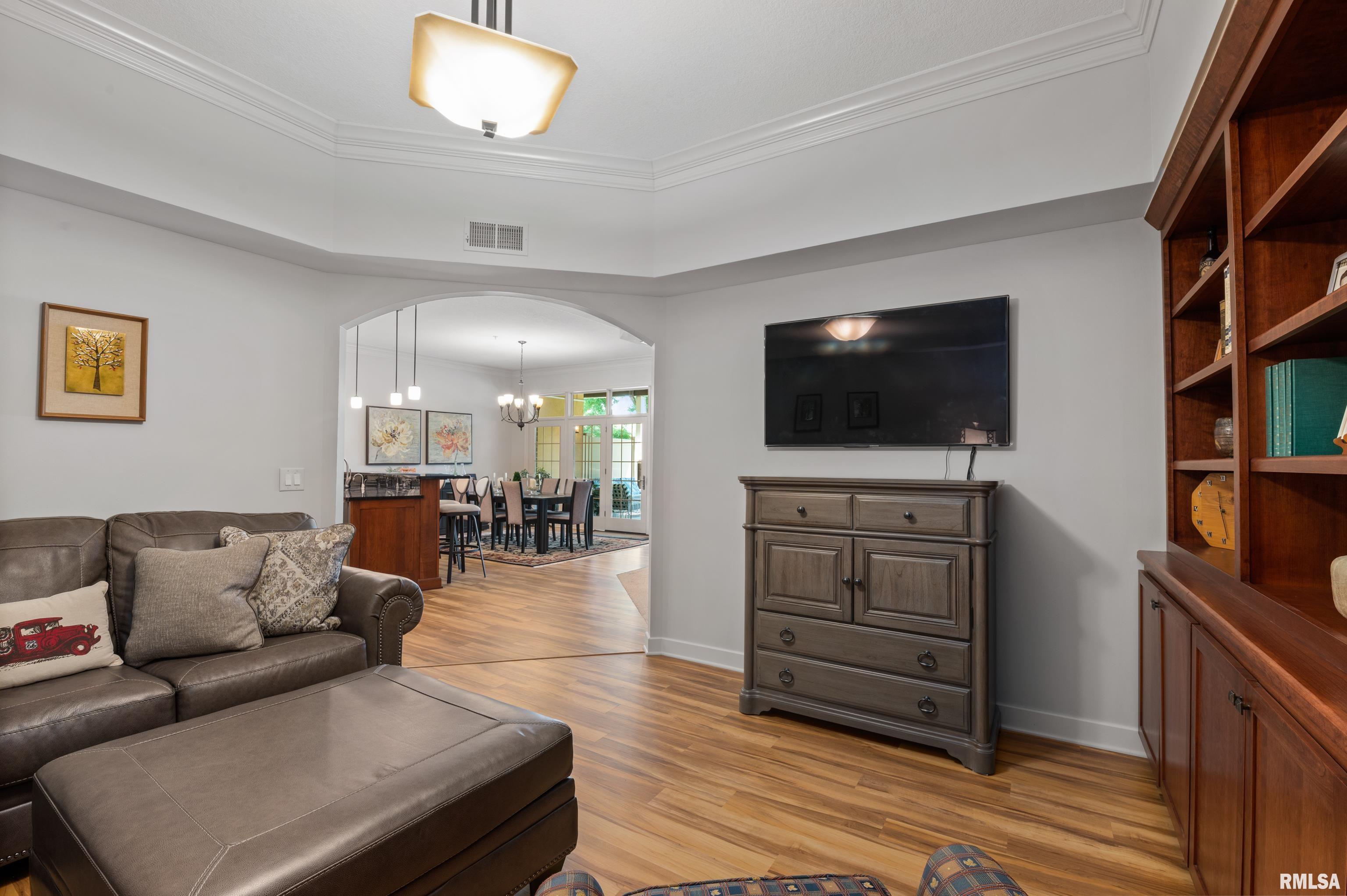 6211 Utica Ridge Road, Unit 105 Davenport, IA 52807 - Photo 15 of 41