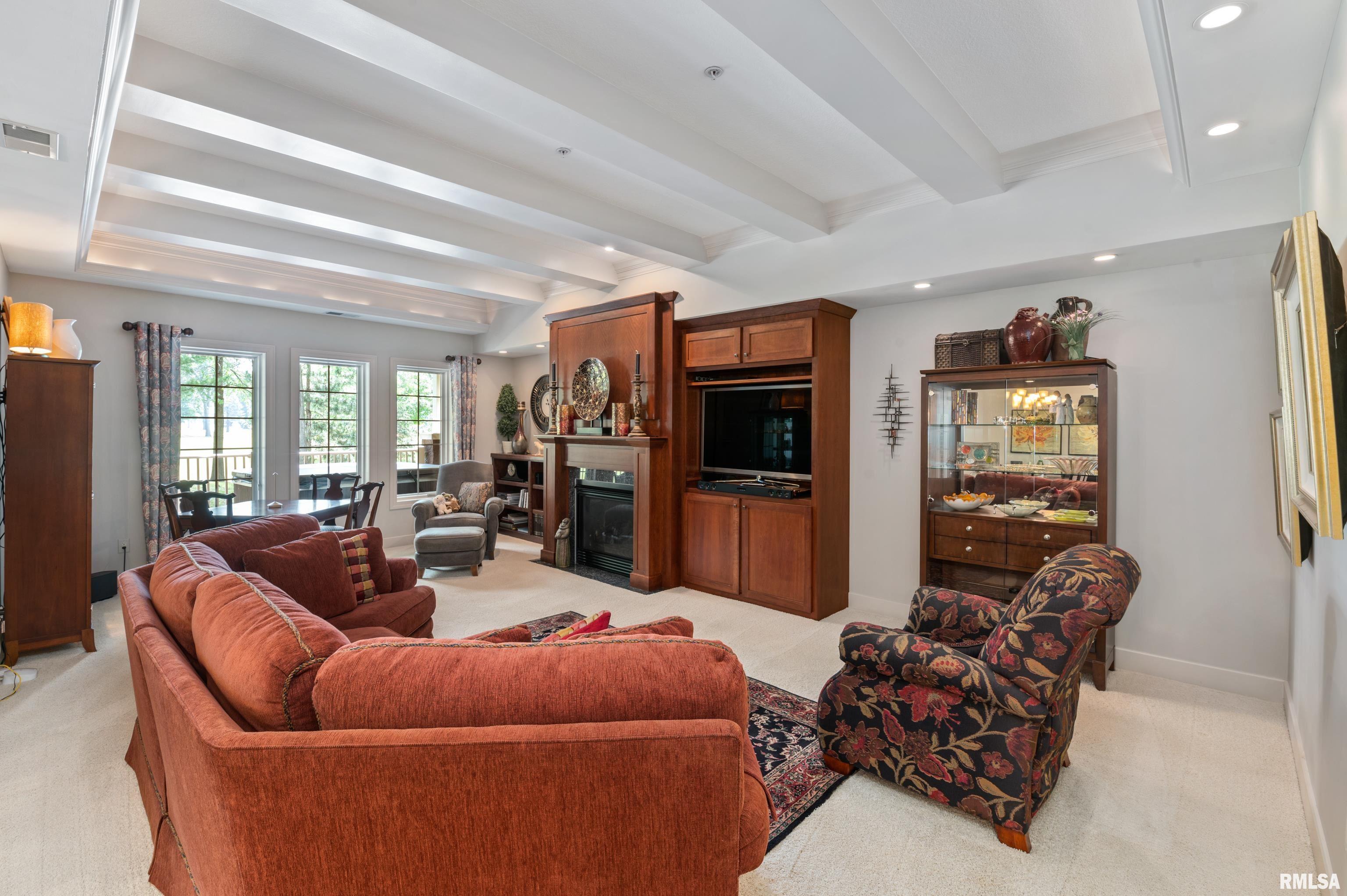 6211 Utica Ridge Road, Unit 105 Davenport, IA 52807 - Photo 19 of 41