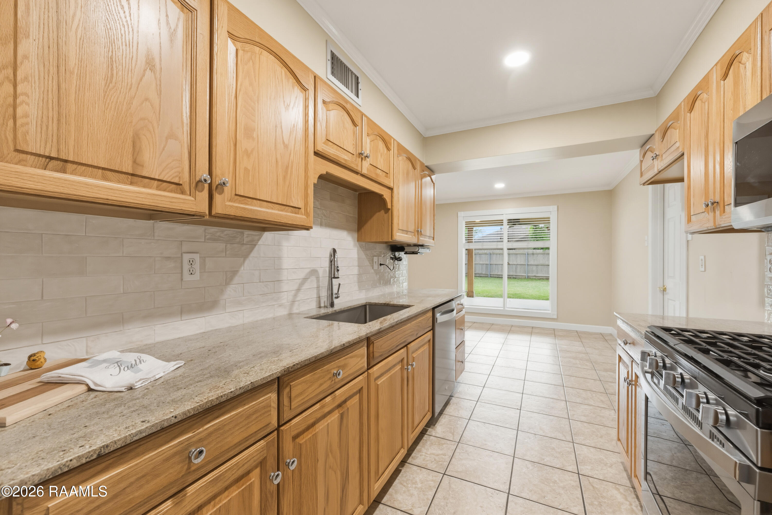 101 Duncan Circle Lafayette, LA 70503 - Photo 21 of 45 101DuncanDr-50