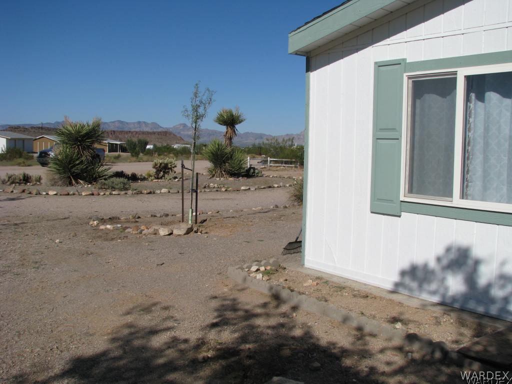 2979 West Carmichael Road, Unit 2 Golden Valley, AZ 86413 - Photo 26 of 28 Side South 1