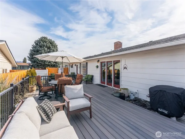$514,900 | 934 Stevens Street, Wenatchee, WA 98801
