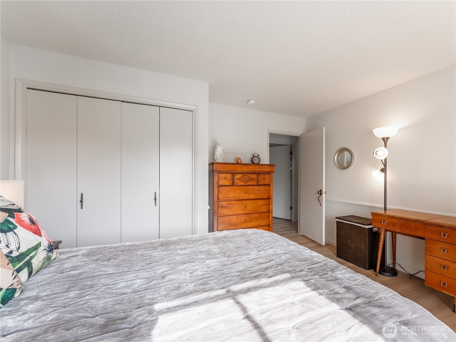 934 Stevens Street Wenatchee, WA 98801 - Photo 22 of 39 a bedroom with a bed and a closet