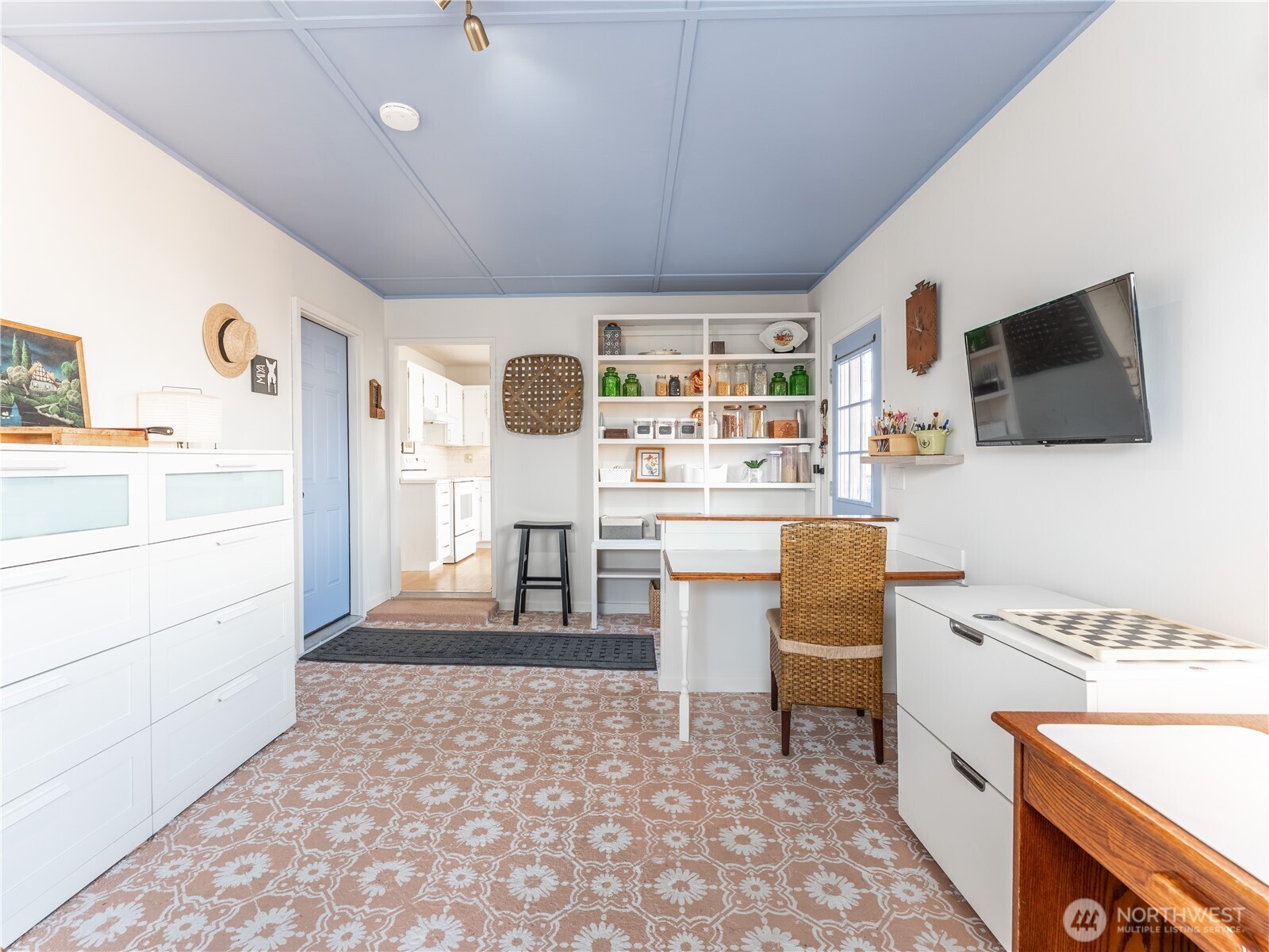 934 Stevens Street Wenatchee, WA 98801 - Photo 27 of 39 a kitchen with a sink and a stove top oven