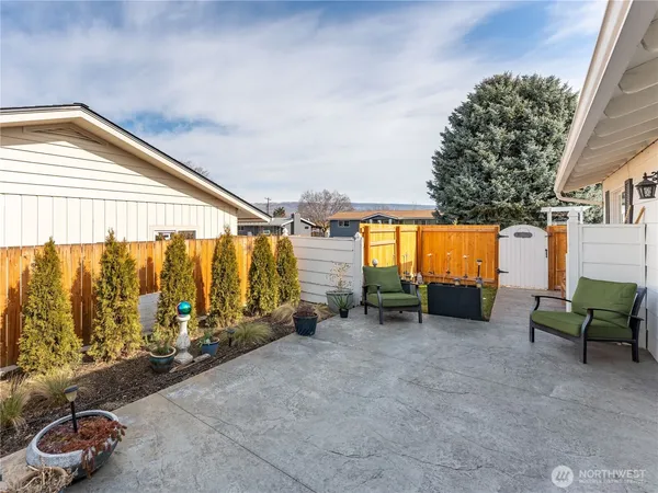 $514,900 | 934 Stevens Street, Wenatchee, WA 98801