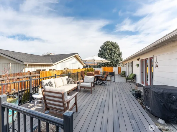 $514,900 | 934 Stevens Street, Wenatchee, WA 98801