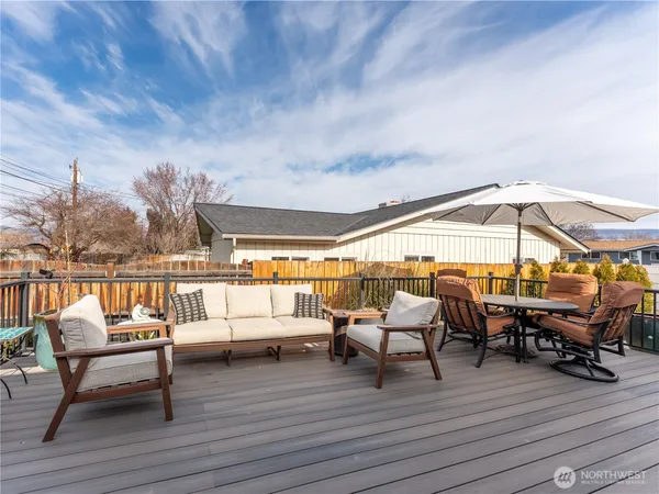 $514,900 | 934 Stevens Street, Wenatchee, WA 98801