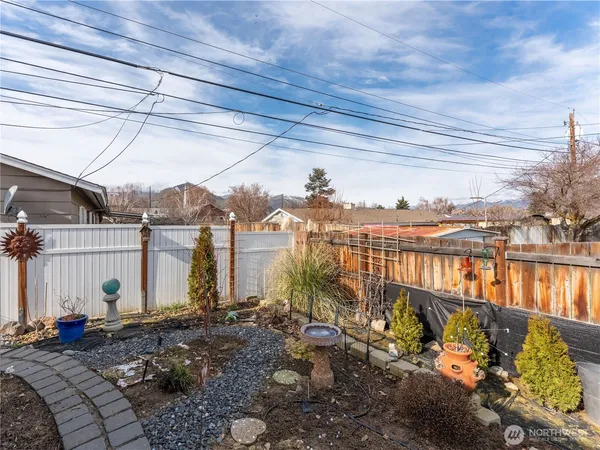 $514,900 | 934 Stevens Street, Wenatchee, WA 98801