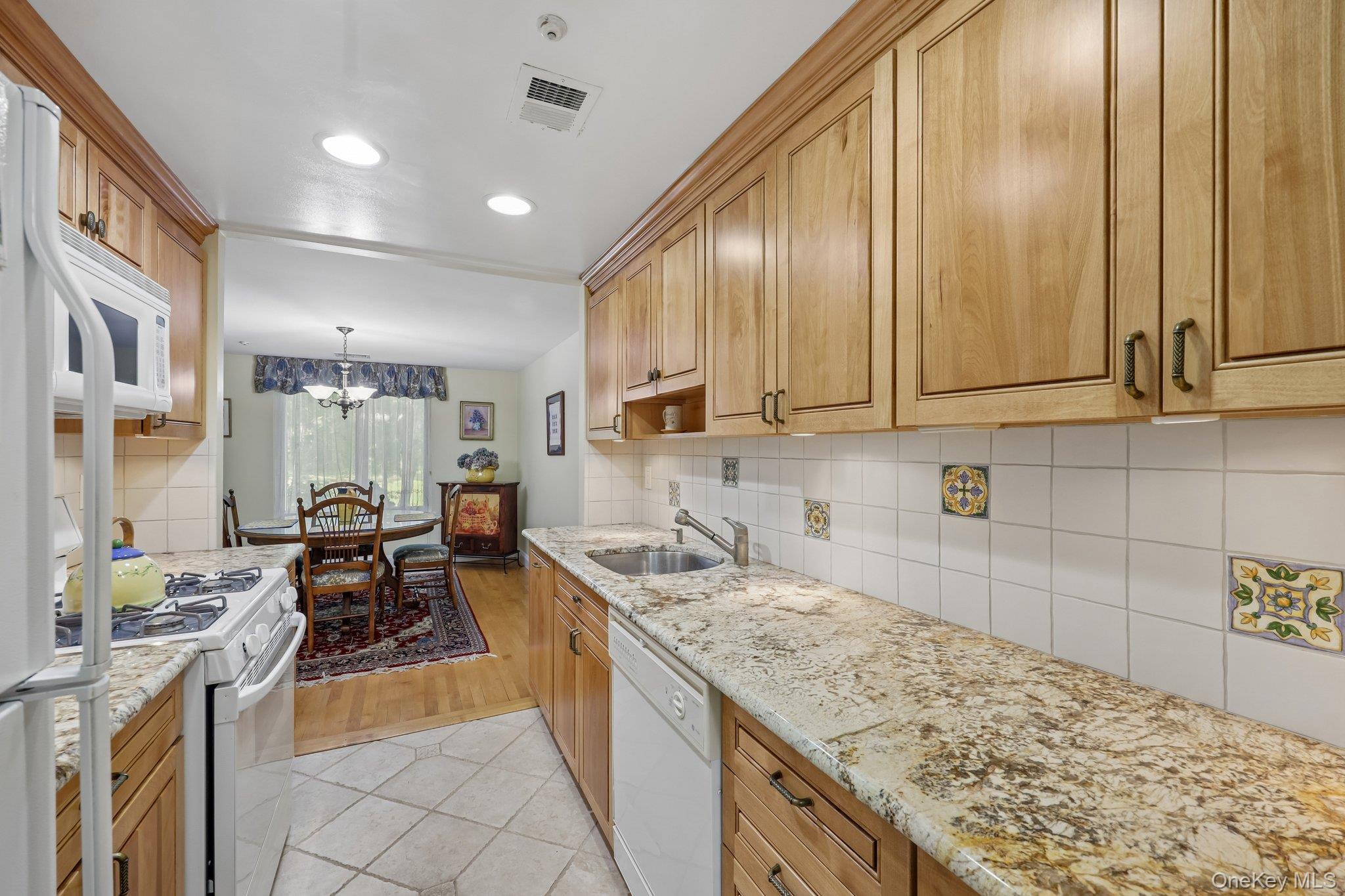 360 Birchwood Road Medford, NY 11763 - Photo 18 of 41 Open view to Dining Area