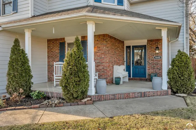 $559,900 | 4600 West Royal Birkdale Court, Lawrence, KS 66049