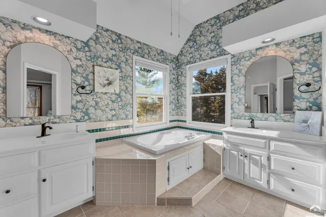 $559,900 | 4600 West Royal Birkdale Court, Lawrence, KS 66049