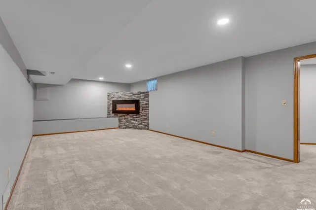 $559,900 | 4600 West Royal Birkdale Court, Lawrence, KS 66049