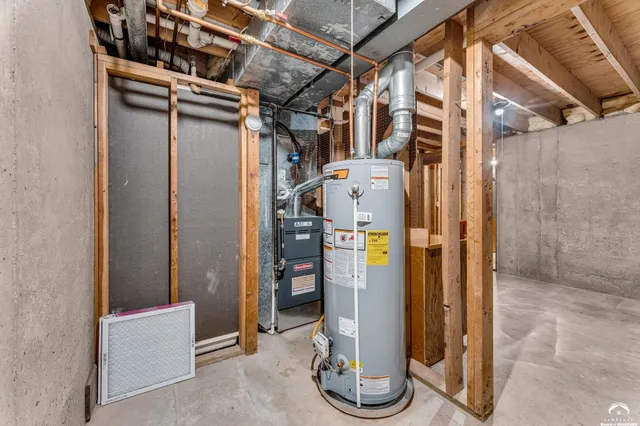 $559,900 | 4600 West Royal Birkdale Court, Lawrence, KS 66049