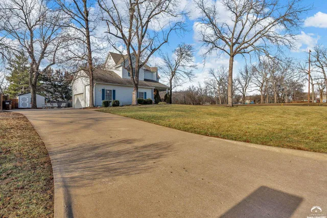 $559,900 | 4600 West Royal Birkdale Court, Lawrence, KS 66049